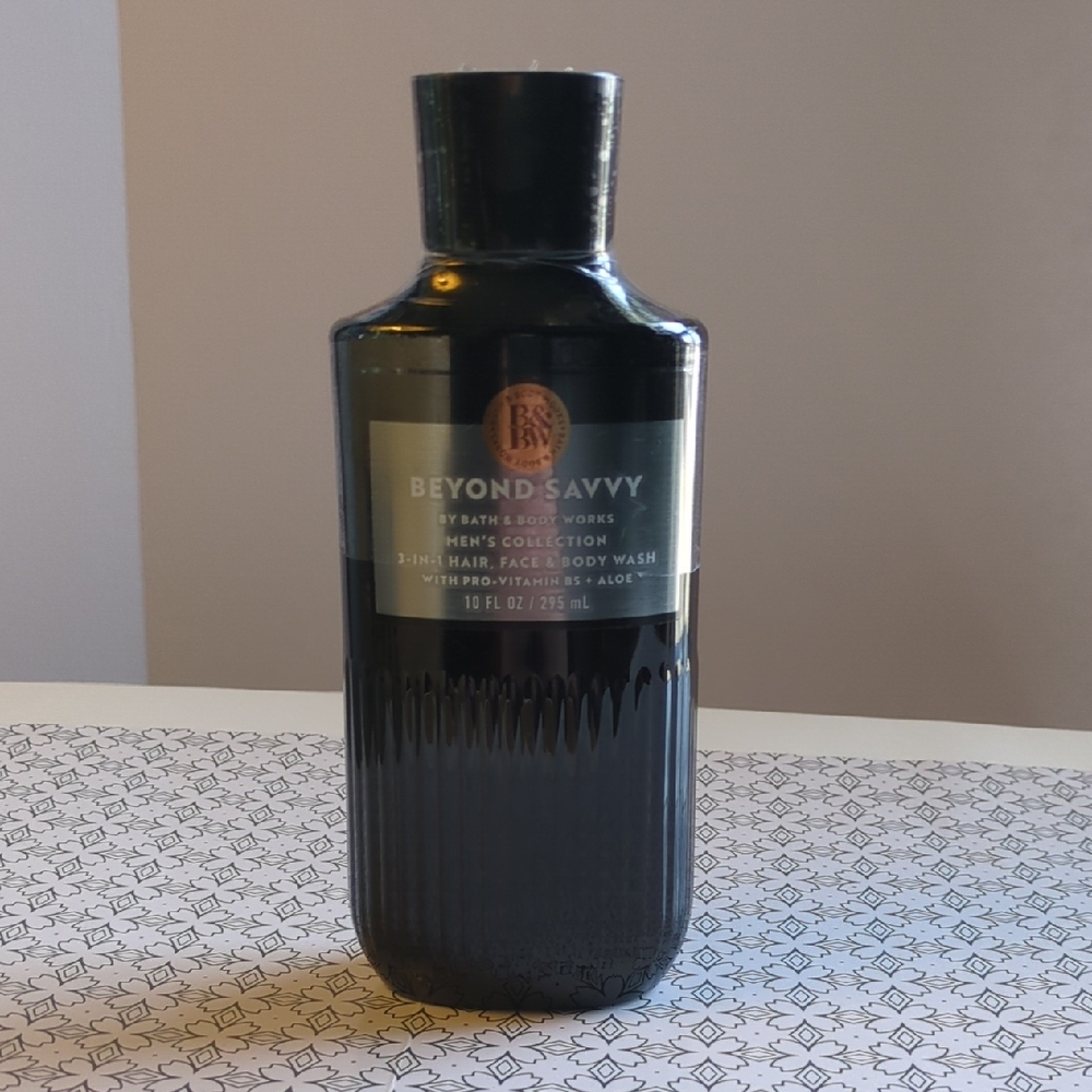 Bath & Body Works Beyond Savvy Cleanser - Black